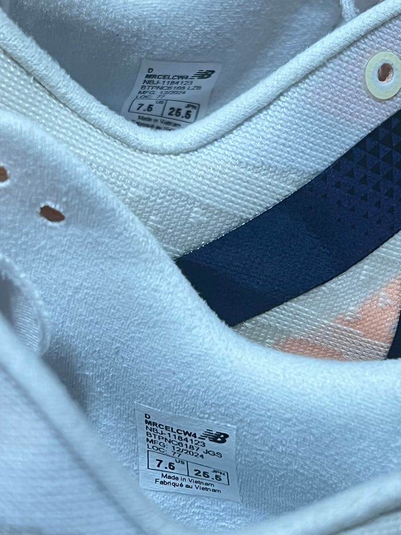 ランニングシューズ NewBalance FuelCell SC 25.5cm