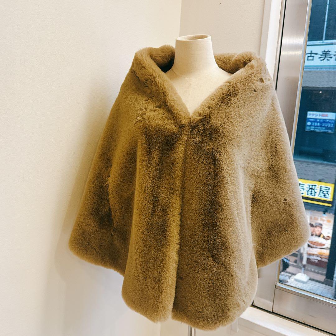 【ジェンヌ】リッチボリュームファーケープ　ベージュ