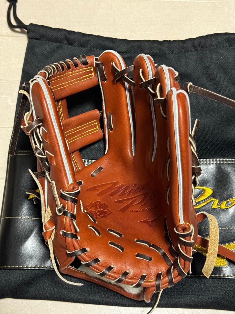 ミズノプロ 村上モデル 直営店限定グラブ 伊藤クラフトマン - メルカリ
