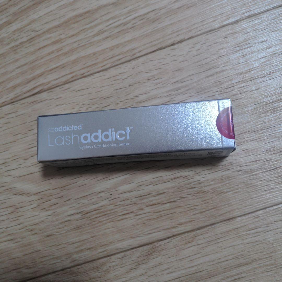 正規品。新品。ラッシュアディクト。 Lashaddict まつ毛美容液 5ml