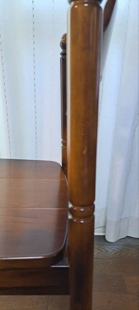 【90年代】オールドカリモク コロニアル ダイニングチェア 馬車刻印 2脚