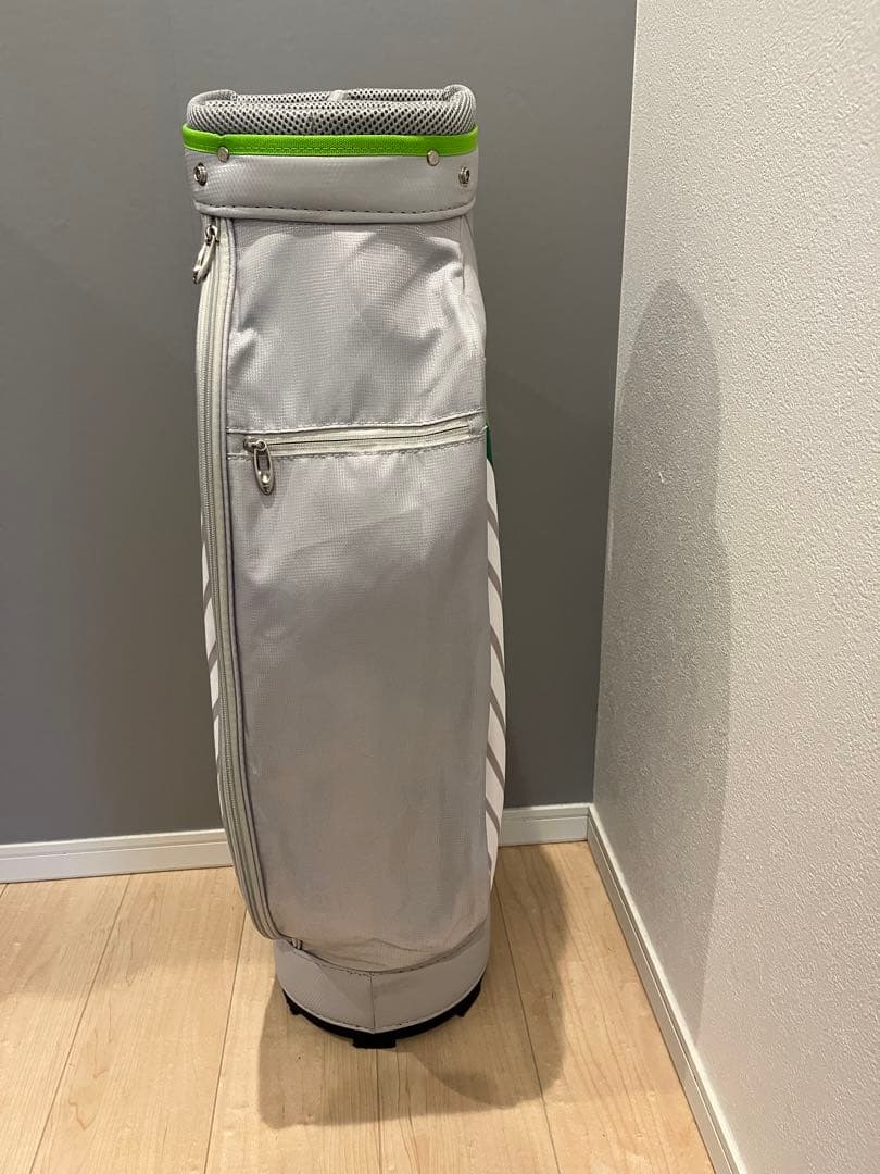 テーラーメード　キャディーバック　レディース　ヘッドカバー