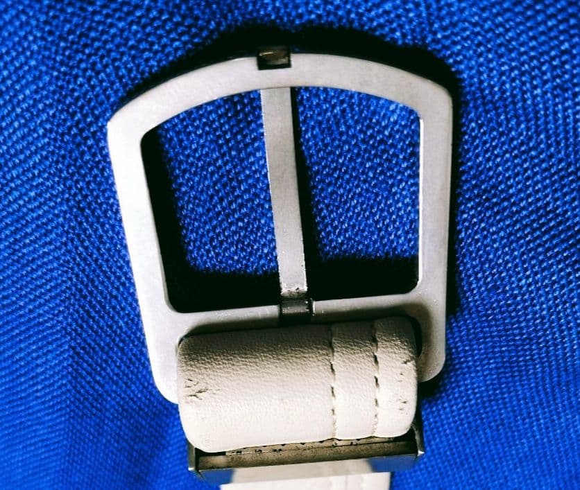 ✨特選品✨《LOEWE》✨ホワイト本革ベルト シルバーバックル 白ステッチベルト