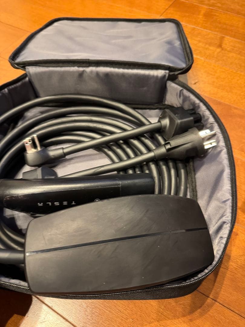 【新品未使用】テスラTESLA モバイルコネクター