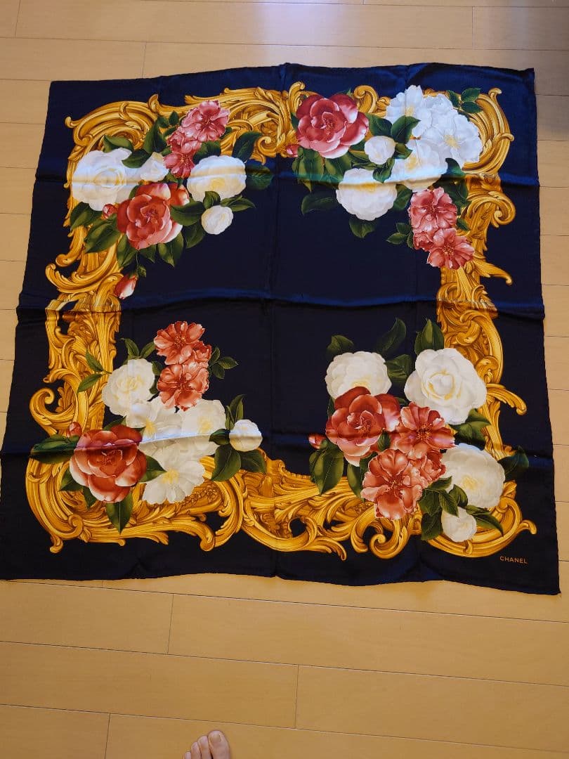 CHANEL 花柄スカーフ 約90cm x 90cm - メルカリ