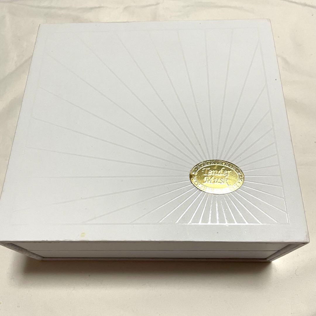 サウジ製 香水 Arabian Oud Tender Musk 100ml