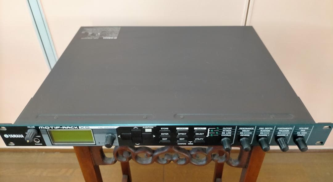 YAMAHA MOTIF-RACK XS 音源モジュール