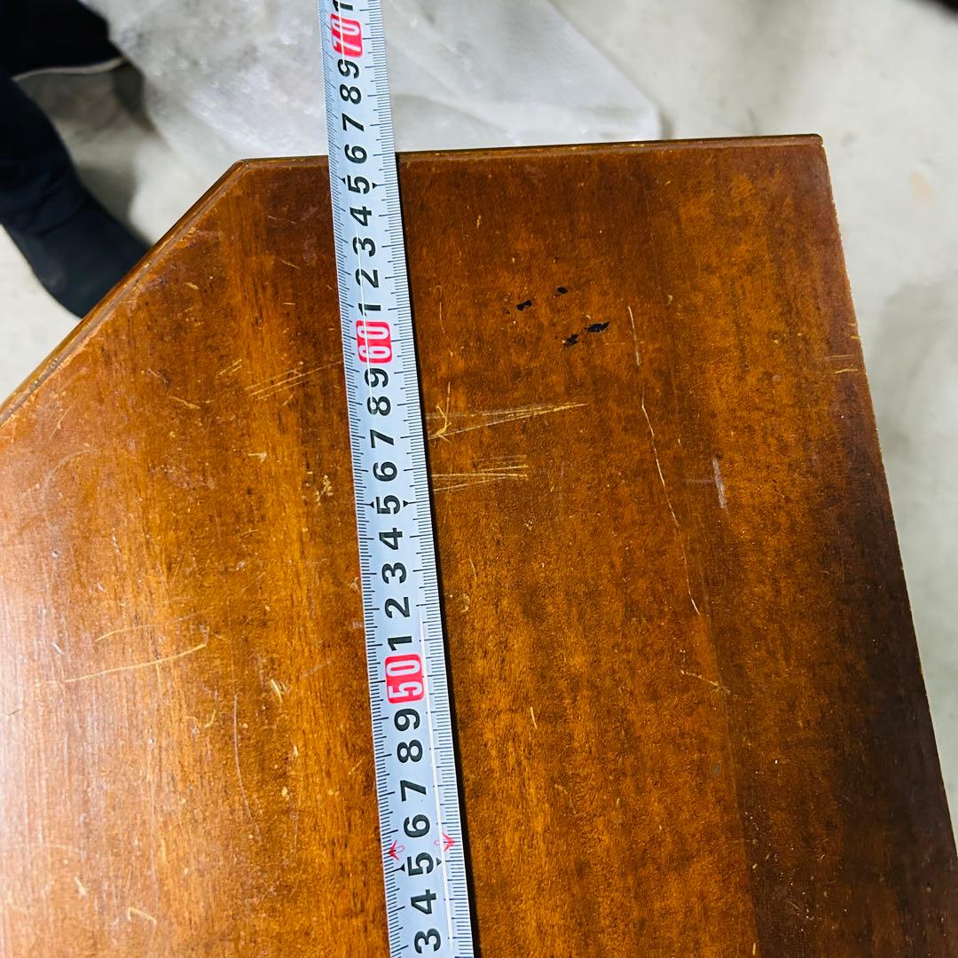 イタリアの家具です 木製デスク型箪笥 引き出し付き