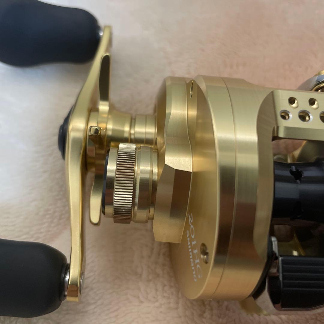 リール SHIMANO CALCUTTA CONQUEST 201hg