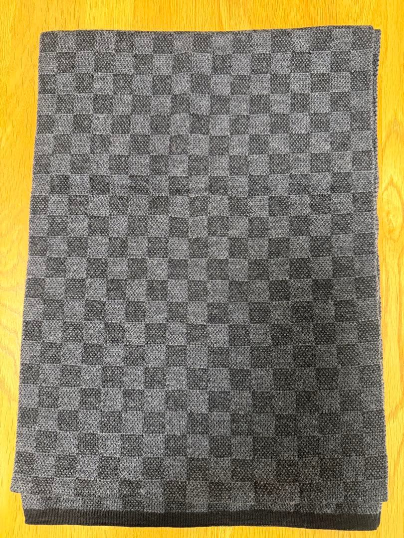 LOUIS VUITTON ダミエパターン マフラー