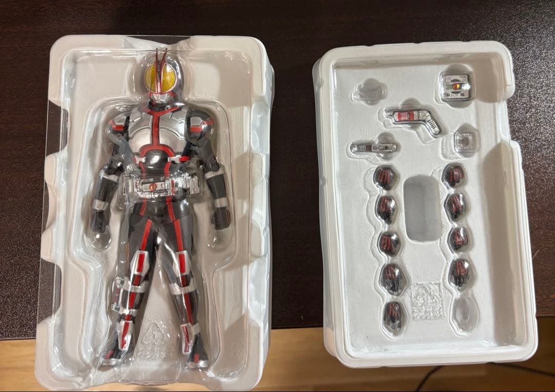 S.H.Figuarts 仮面ライダー ファイズ (真骨頂製法)