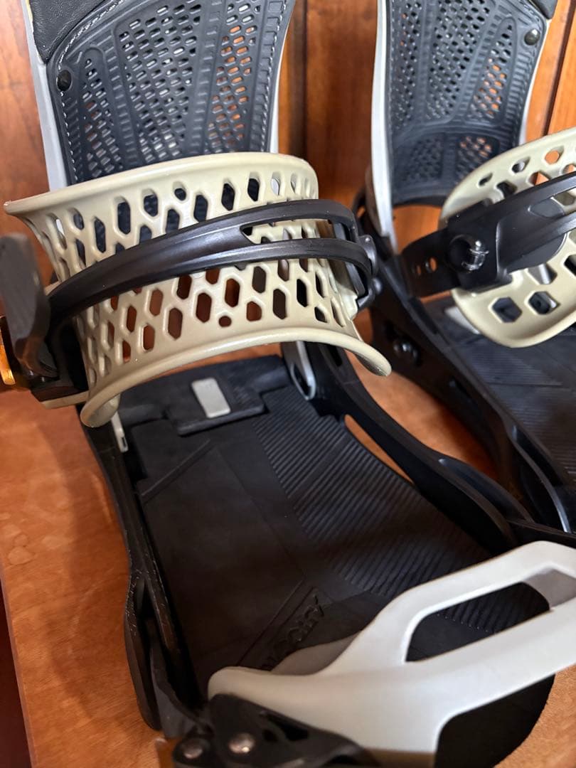 Tバートン MALAVITA マラビータ　サイズM