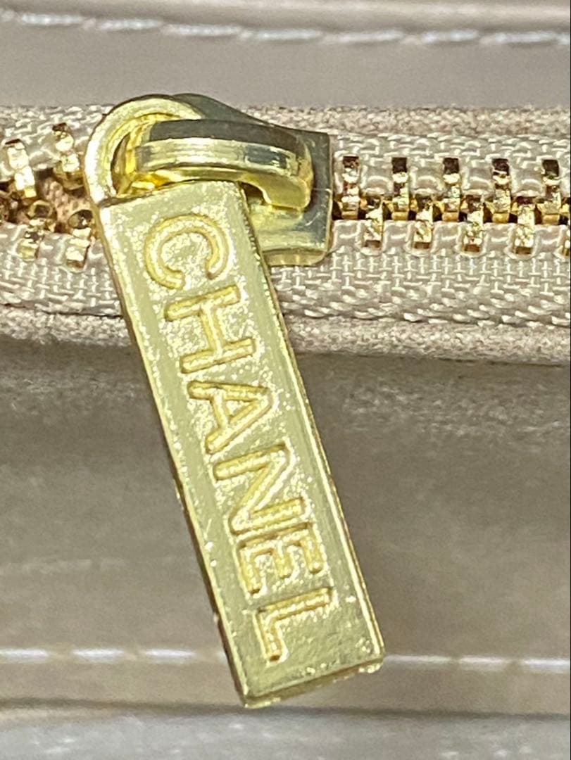 シャネル　ノベルティ品　長財布