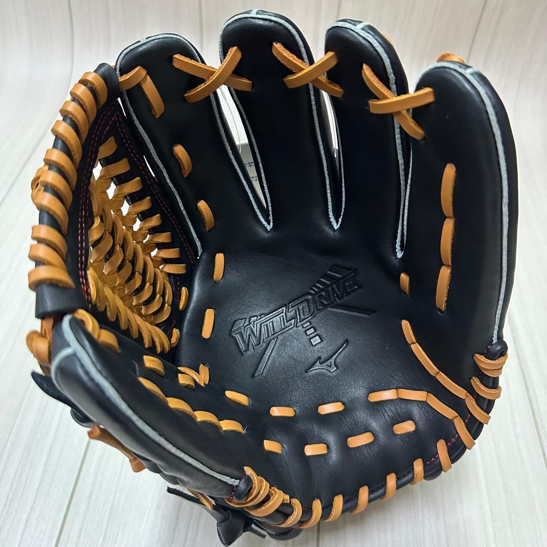 ミズノ　一般軟式用ウィルドライブ レッド(限定)　オールラウンド用　右投げ　新品