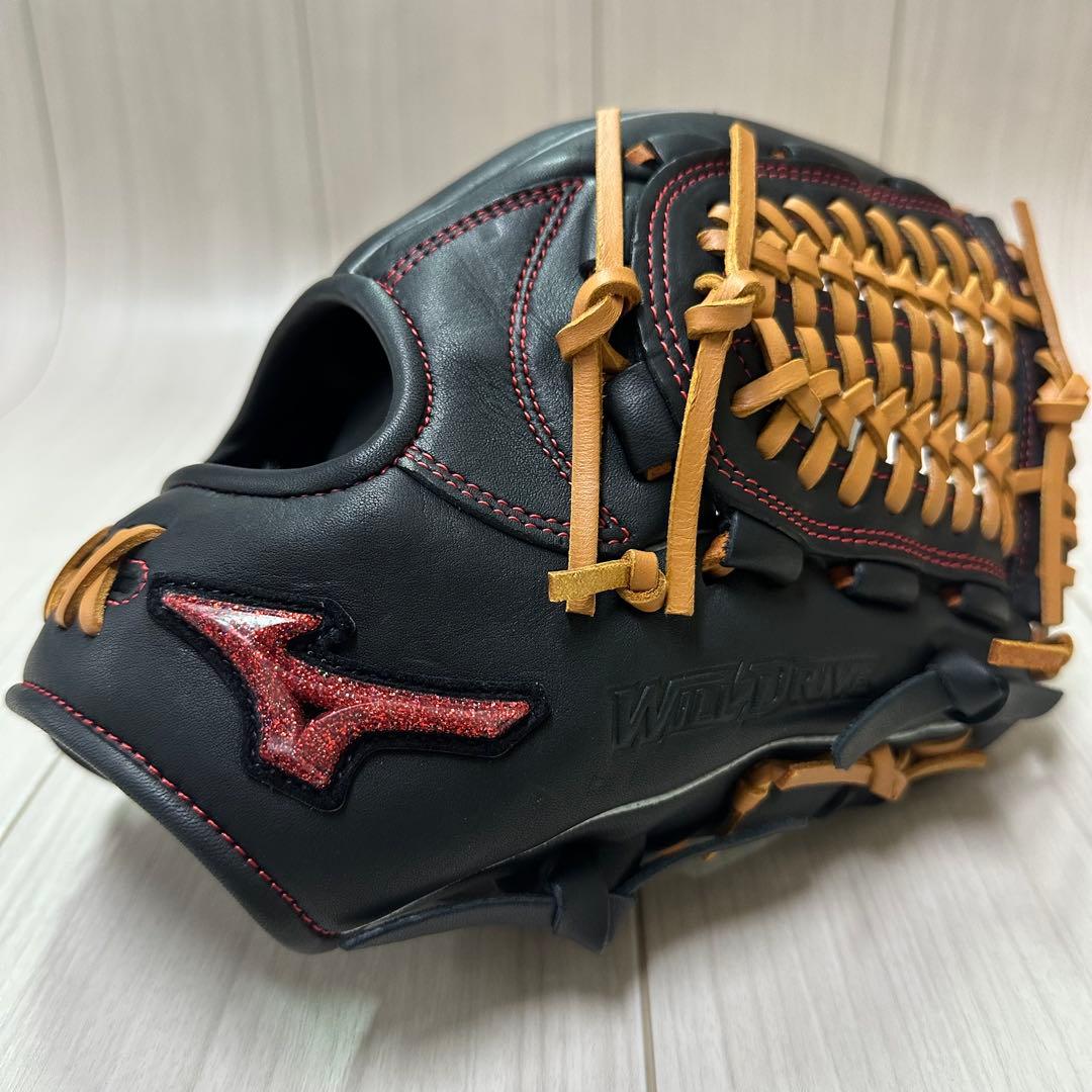 ミズノ　一般軟式用ウィルドライブ レッド(限定)　オールラウンド用　右投げ　新品