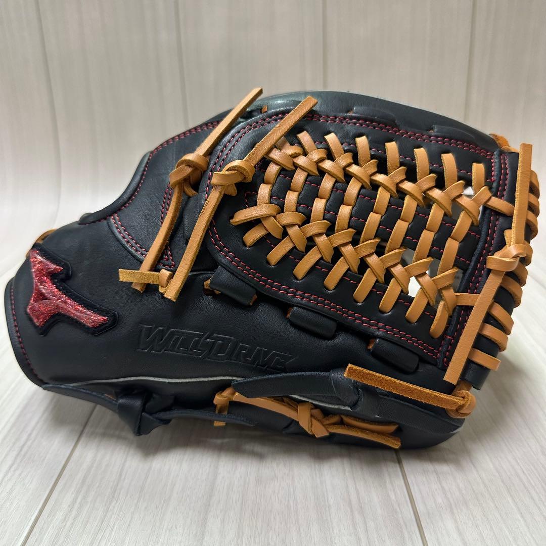 ミズノ　一般軟式用ウィルドライブ レッド(限定)　オールラウンド用　右投げ　新品