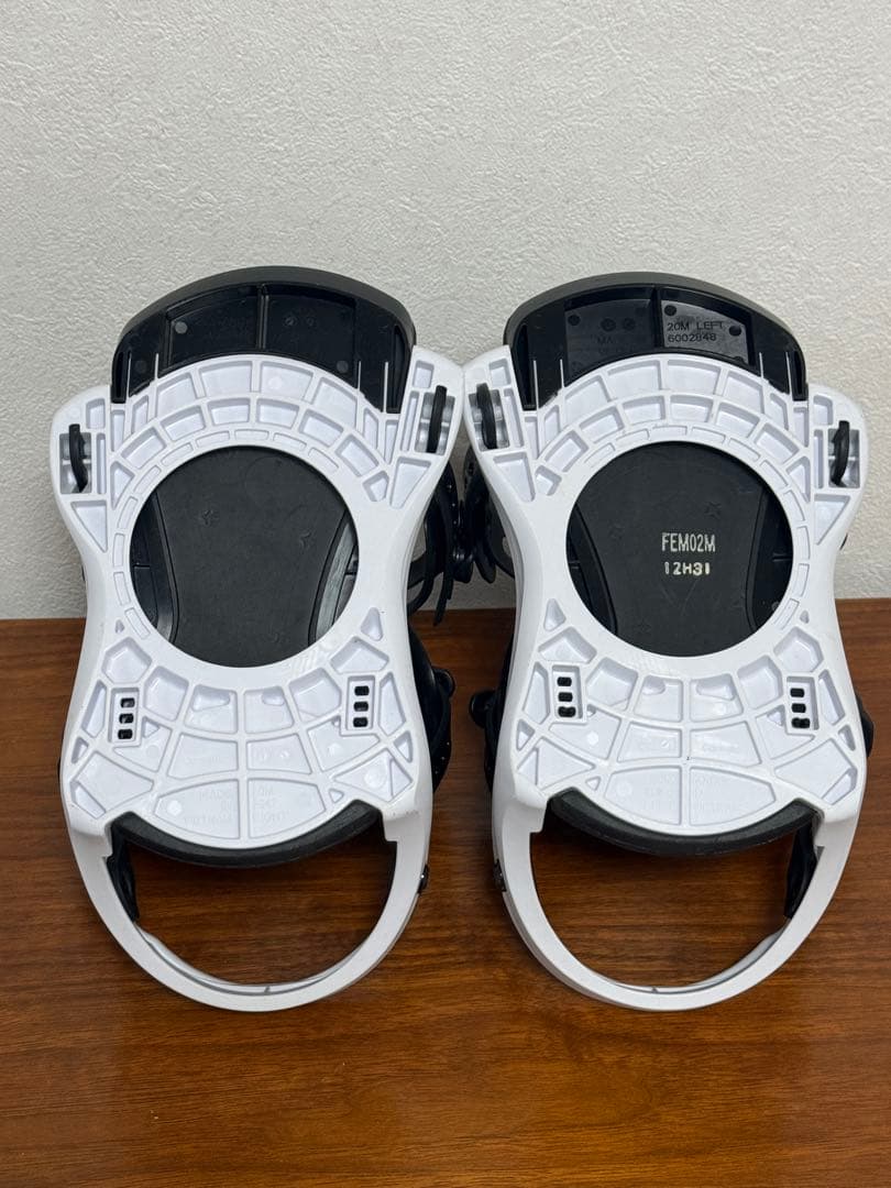 FLUX EM MLサイズ スノーボード ビンディング