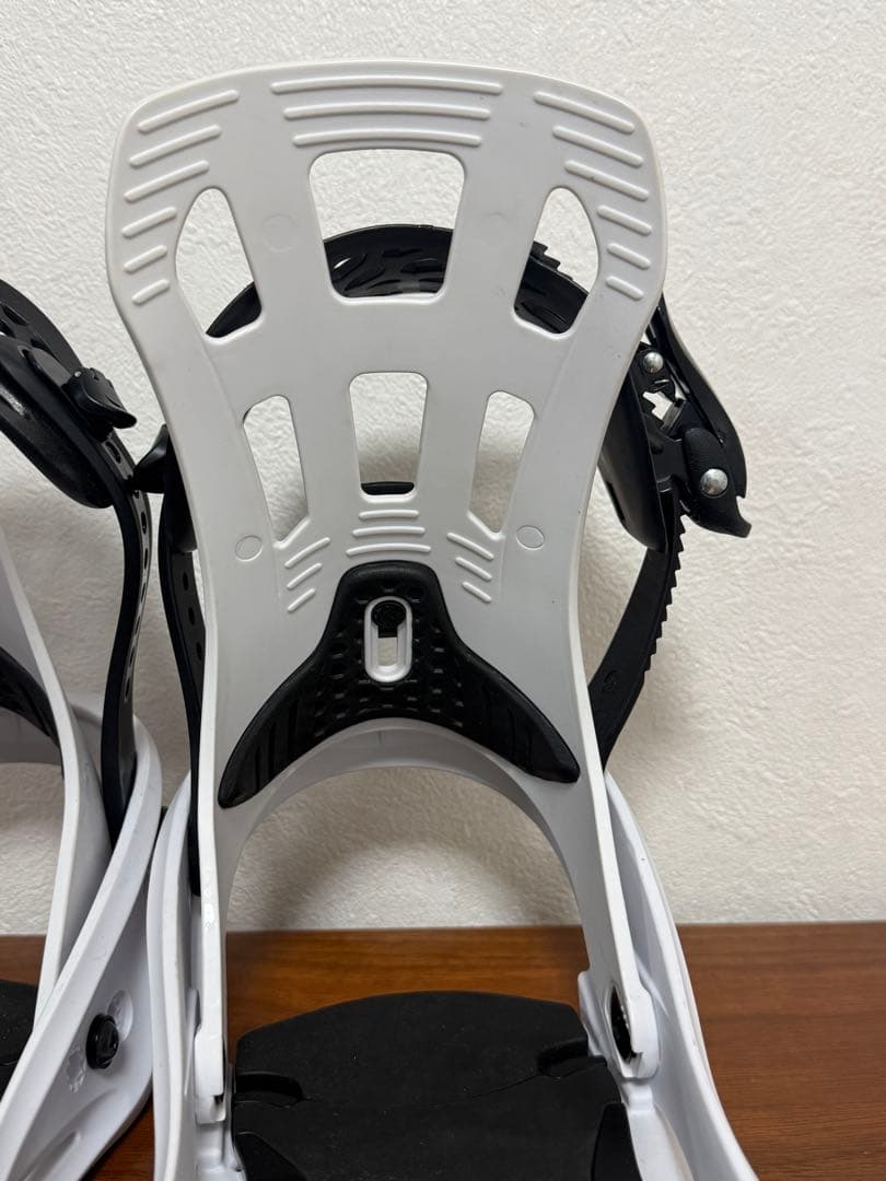 FLUX EM MLサイズ スノーボード ビンディング