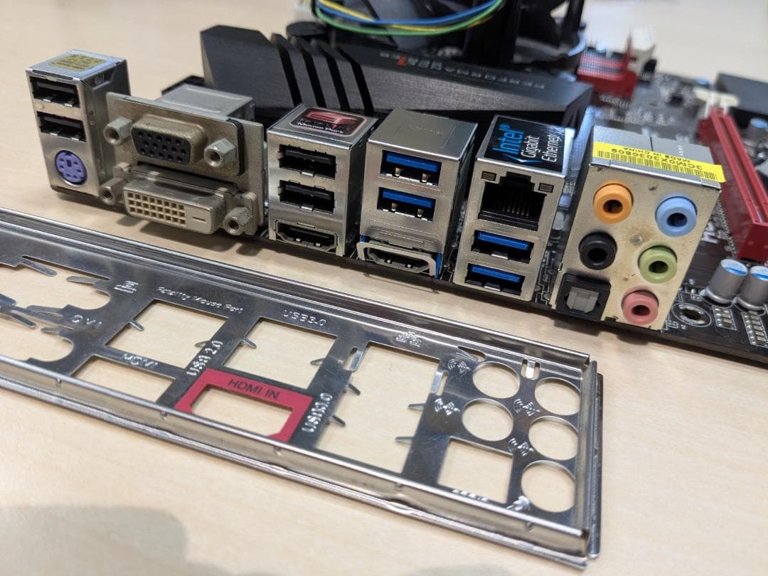 マザーボード i7-4790 / ASRock Fatal1ty H87 / GTX760