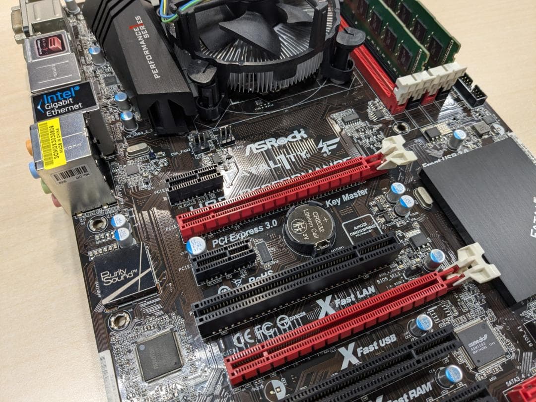 マザーボード i7-4790 / ASRock Fatal1ty H87 / GTX760