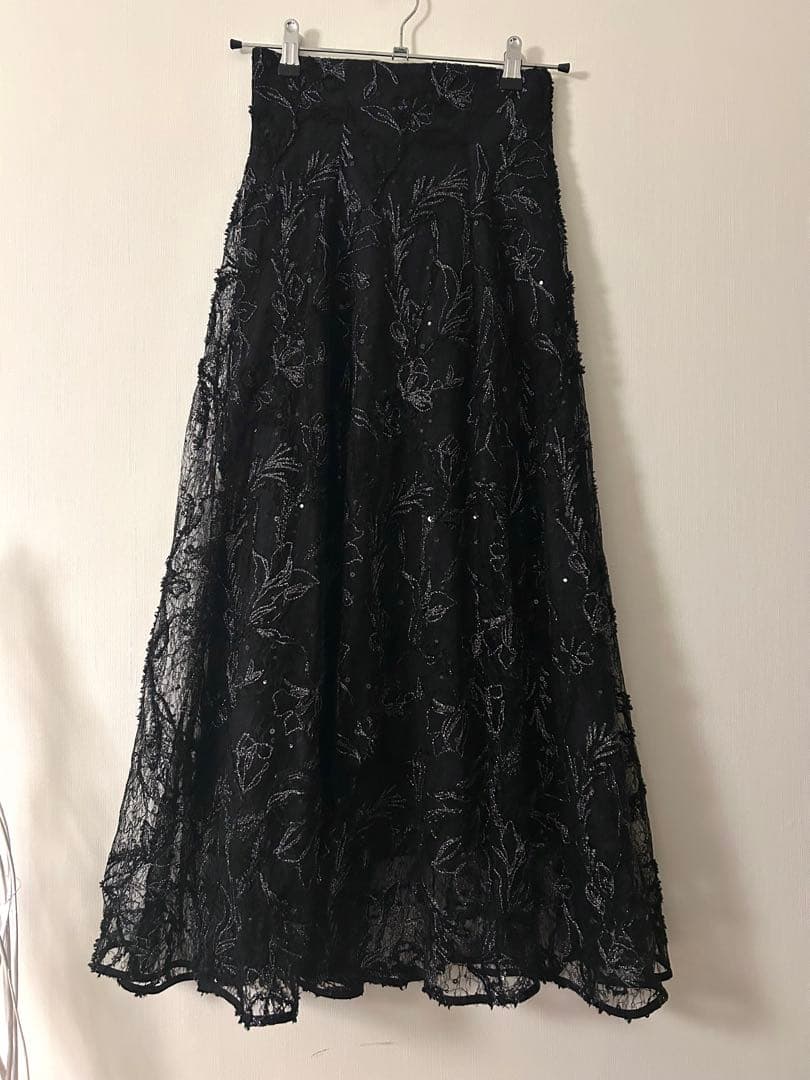 SNIDEL エンブロイダリースカート