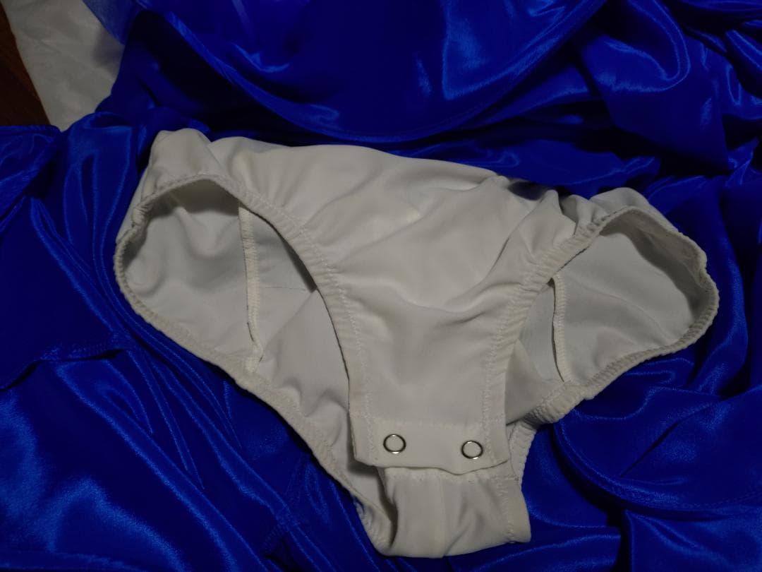 1月限定価格　タカダンスモダンドレス Mサイズ モデル身長145cm