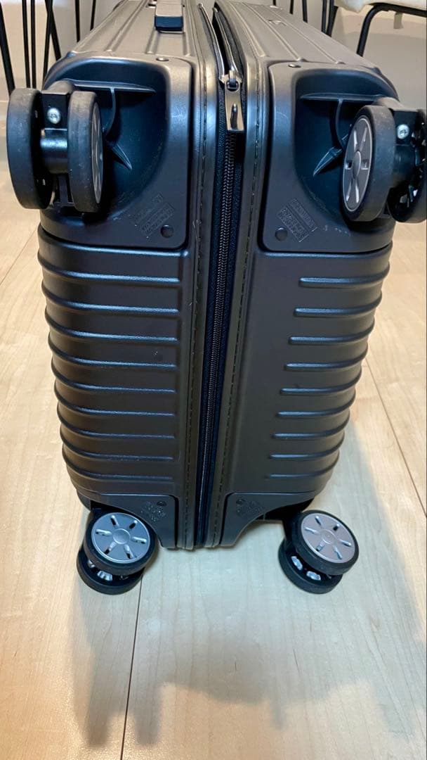 【美品】RIMOWA リモワ　サルサ　キャリーケース　マットブラック