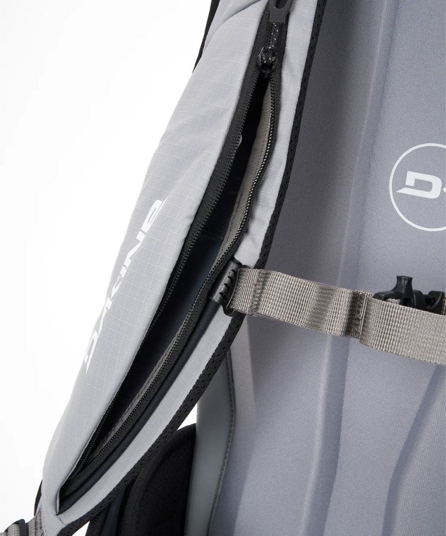 25/26' DAKINE POACHER BACKPACK 32L 新品未使用