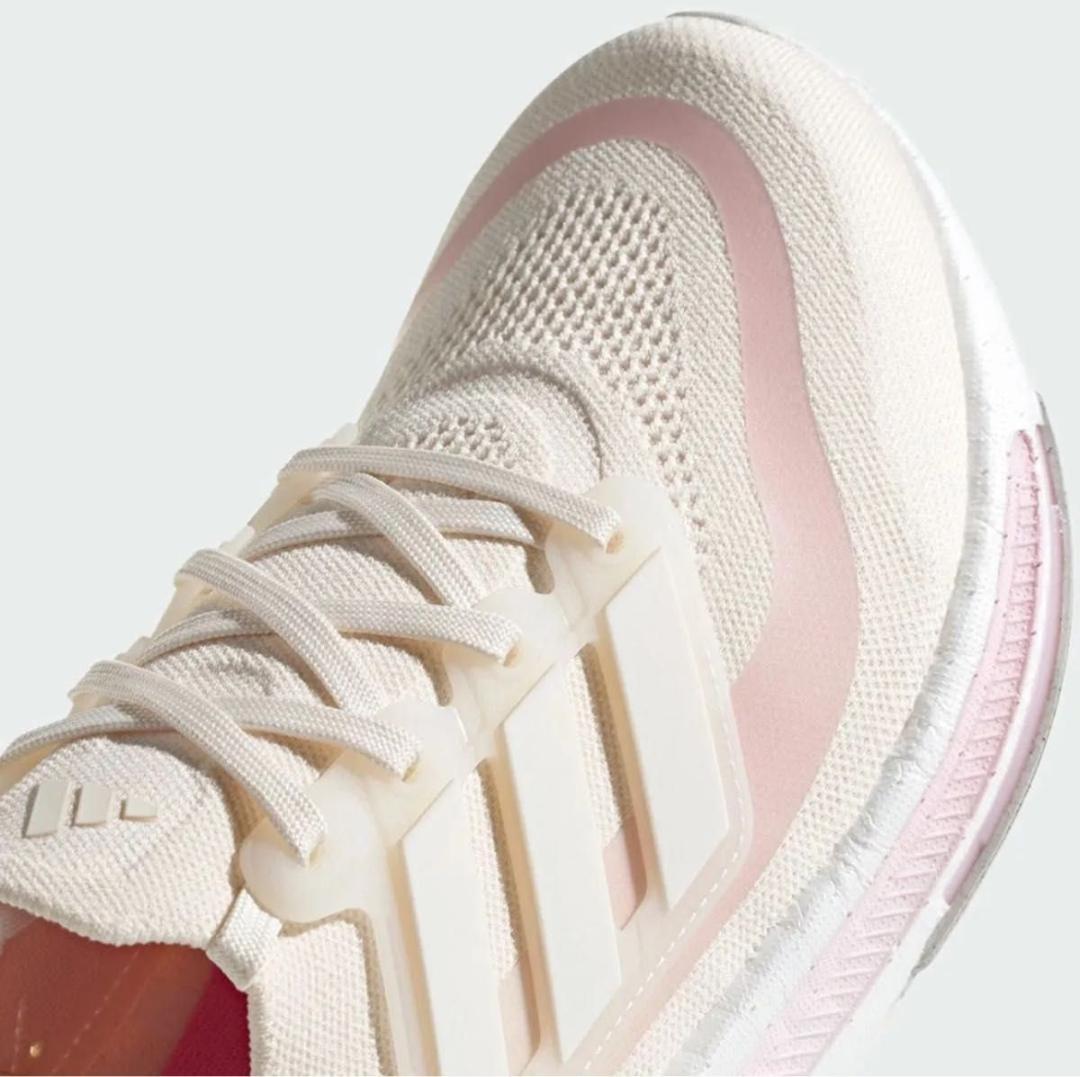 新品 定2.5万 adidas アディダス 軽量 ランニングシューズ 27cm