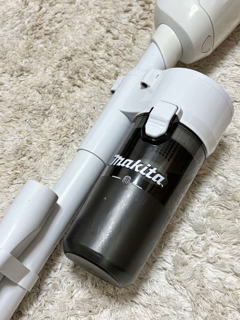 【バッテリー2個】マキタ CL107FDサイクロンクリーナー、スタンド付き