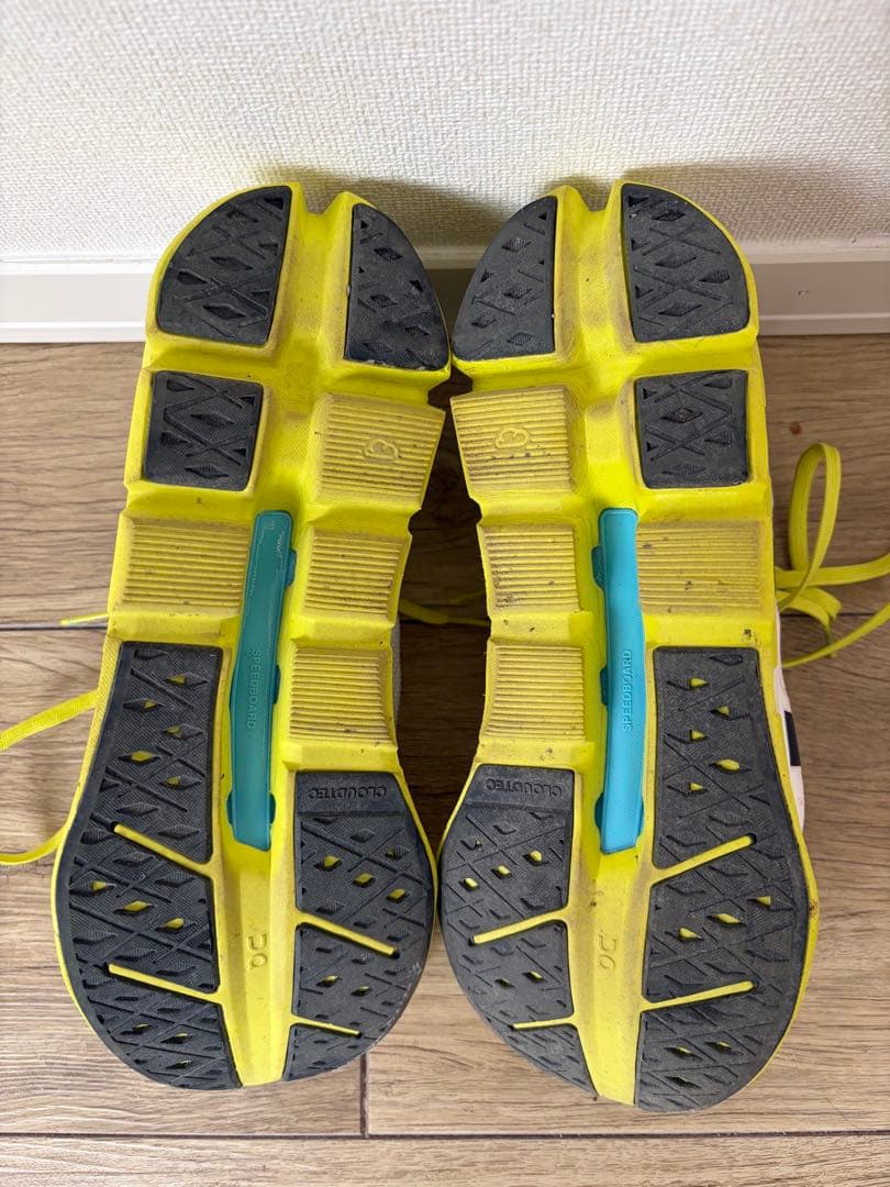 スパイク・シューズ On Cloudflow5 25.5cm