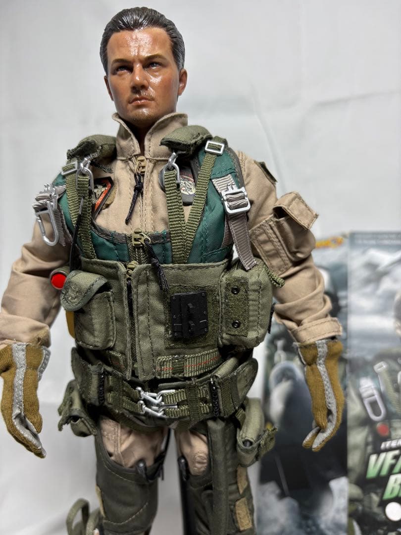 VeryHot製 VFA-154 BLACK KNIGHTS“ディカプリオ似 ”