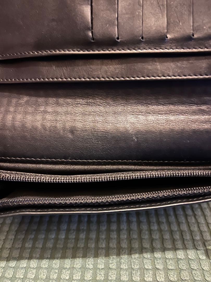 CHANEL 長財布 黒レザー 使用感あり、値下げ