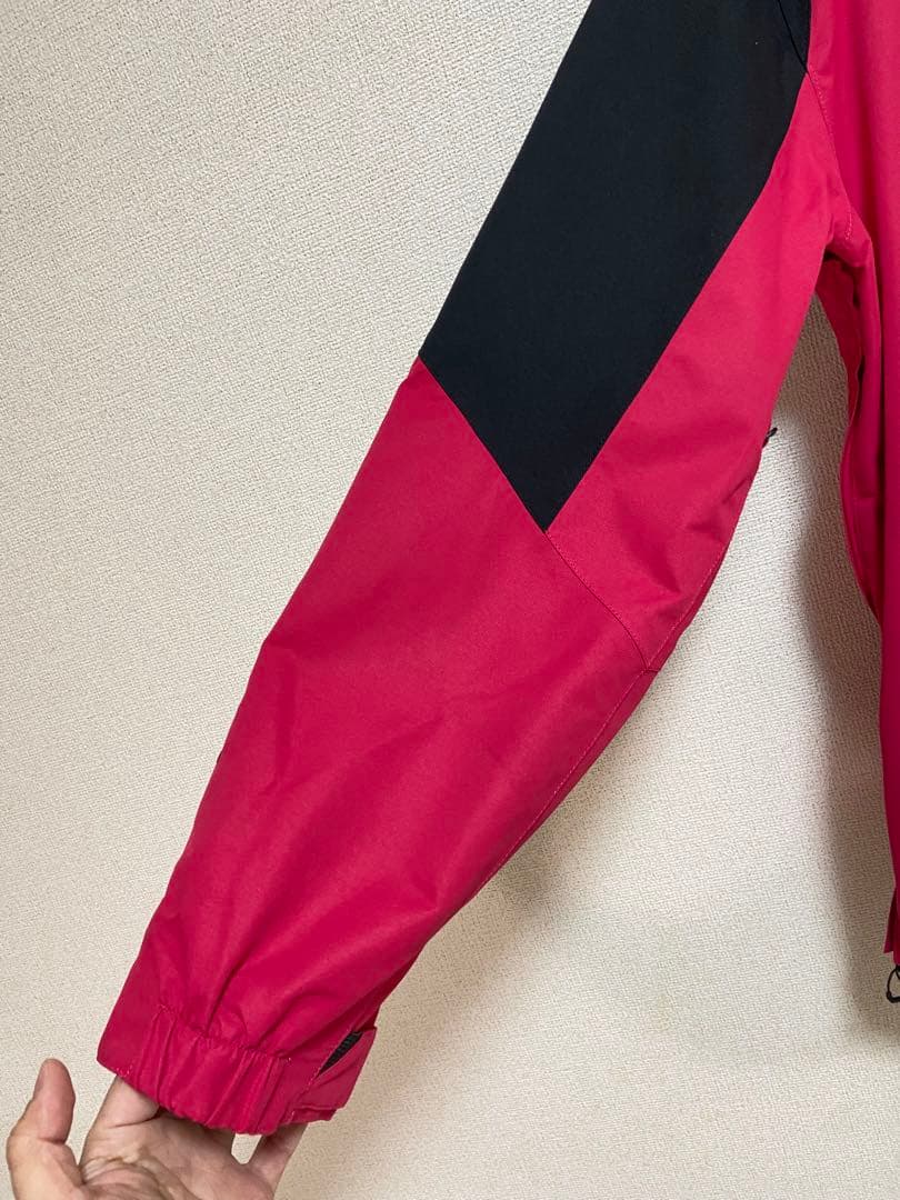 週末セール❤️【新品未使用】 VOLCOM スノーウエア プルオーバージャケット