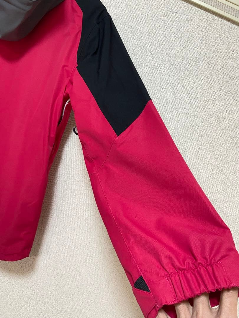 週末セール❤️【新品未使用】 VOLCOM スノーウエア プルオーバージャケット