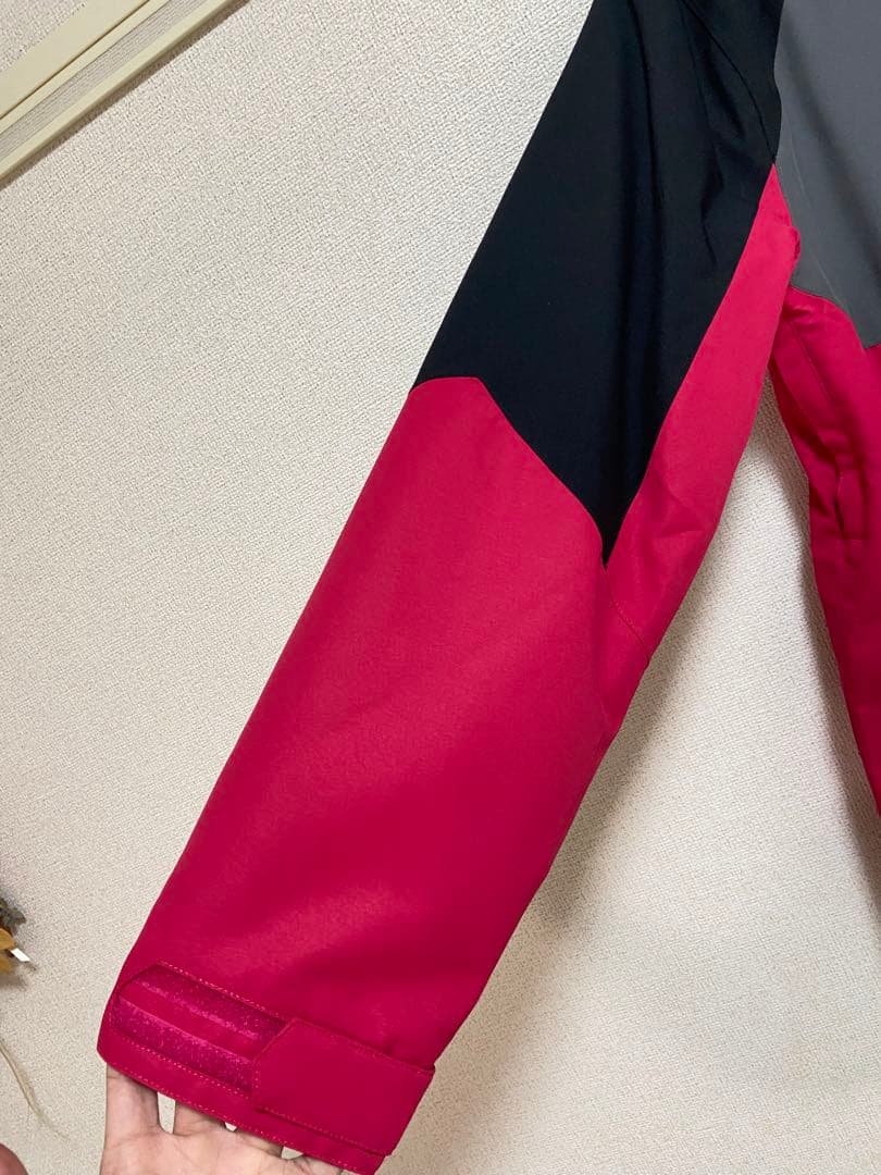 週末セール❤️【新品未使用】 VOLCOM スノーウエア プルオーバージャケット