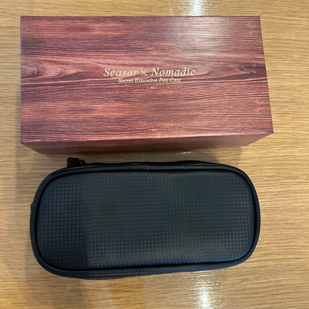 しーさー×Nomadic シークレットエグゼクティブペンケース SY-01 黒
