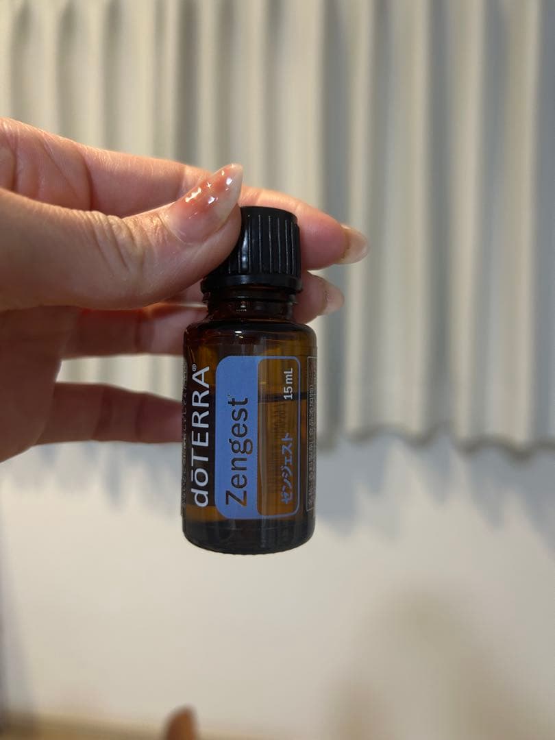 doTERRA エッセンシャルオイル　木箱付き