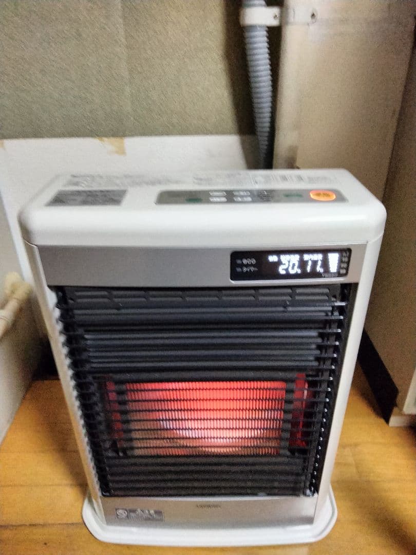 コロナFF石油ストーブスペースネオ！品番「FF‐SG4214M」2014年式中古