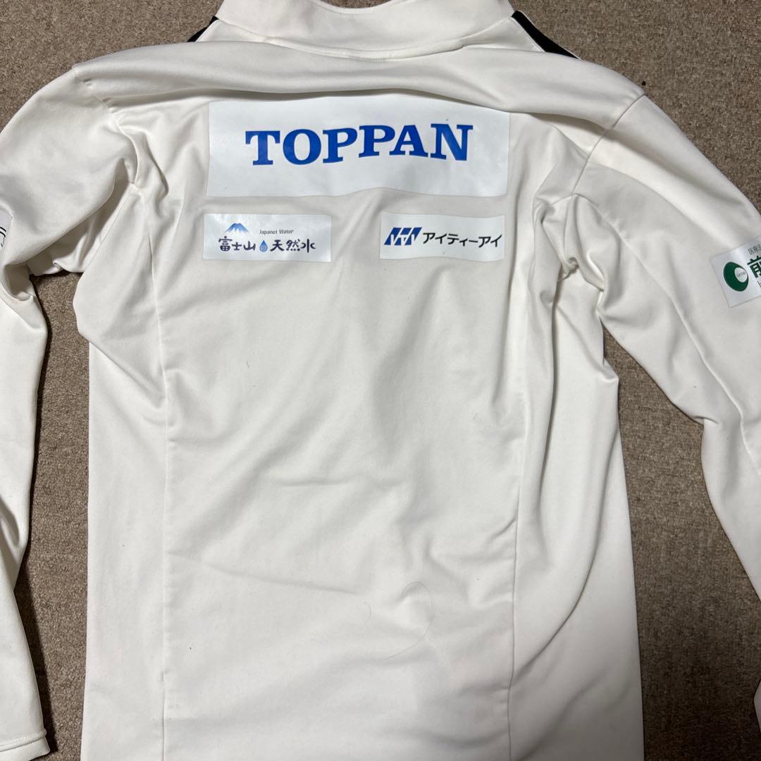 ハーフジップ長袖　 Vファーレン