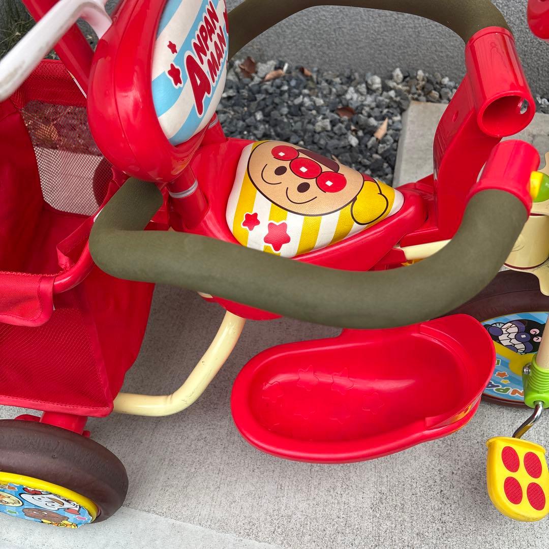 【美品】アンパンマン 三輪車 アンパンマンデラックス2おまけ自転車