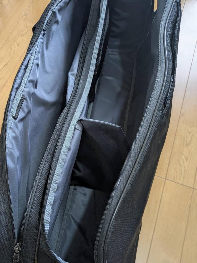 コンミー様　YONEX バドミントンバッグ ブラック