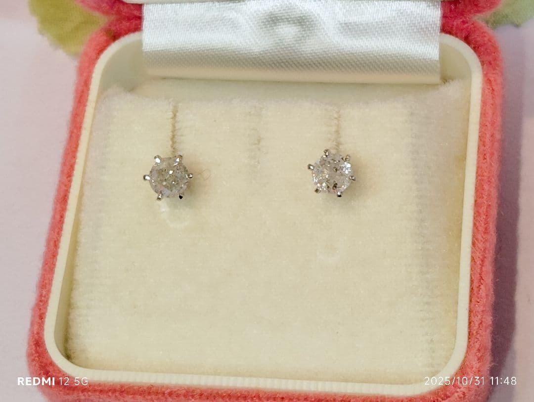 chihuahua_love様専用 天然ダイヤモンド Pt900ピアス - メルカリ