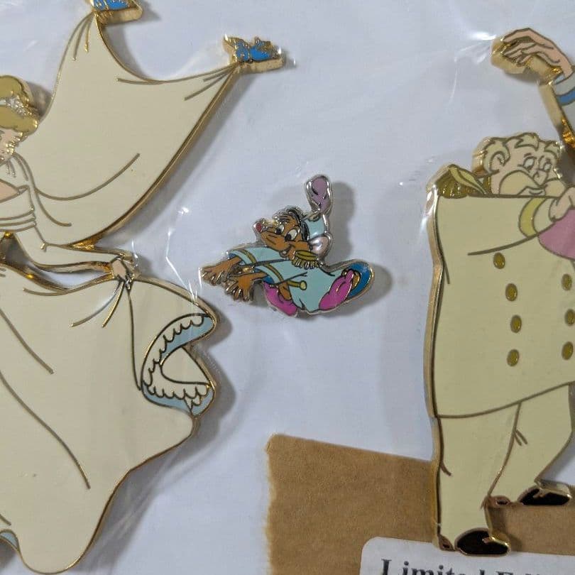 LE150 JDS OLD ディズニー ピンバッジ シンデレラ プリンス レア