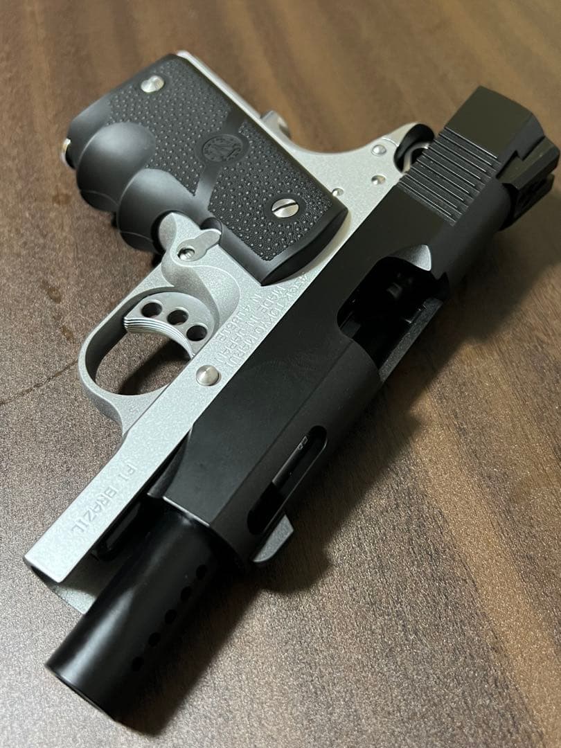 東京マルイ V10 ウルトラコンパクト　V10 Ultra Compact