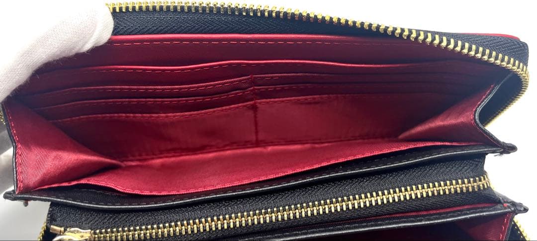 【新品・未使用】Vivienne Westwood 長財布 ブラック レッド