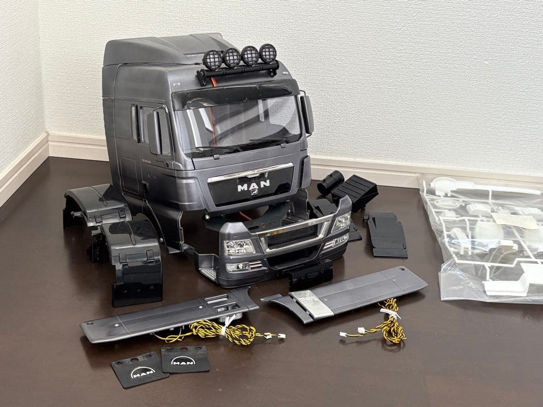 タミヤ　1/14 MAN 4×2用パーツSET