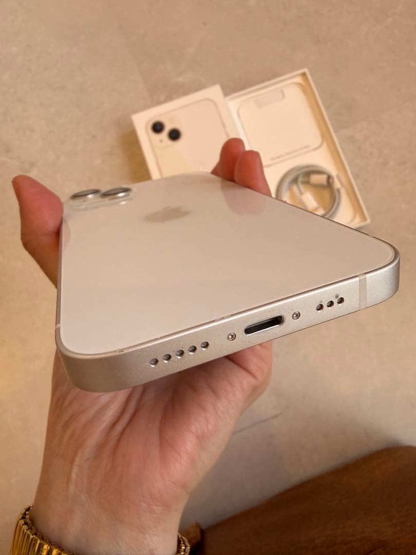 【美品】iPhone13 本体（箱付き） 128GB ホワイト