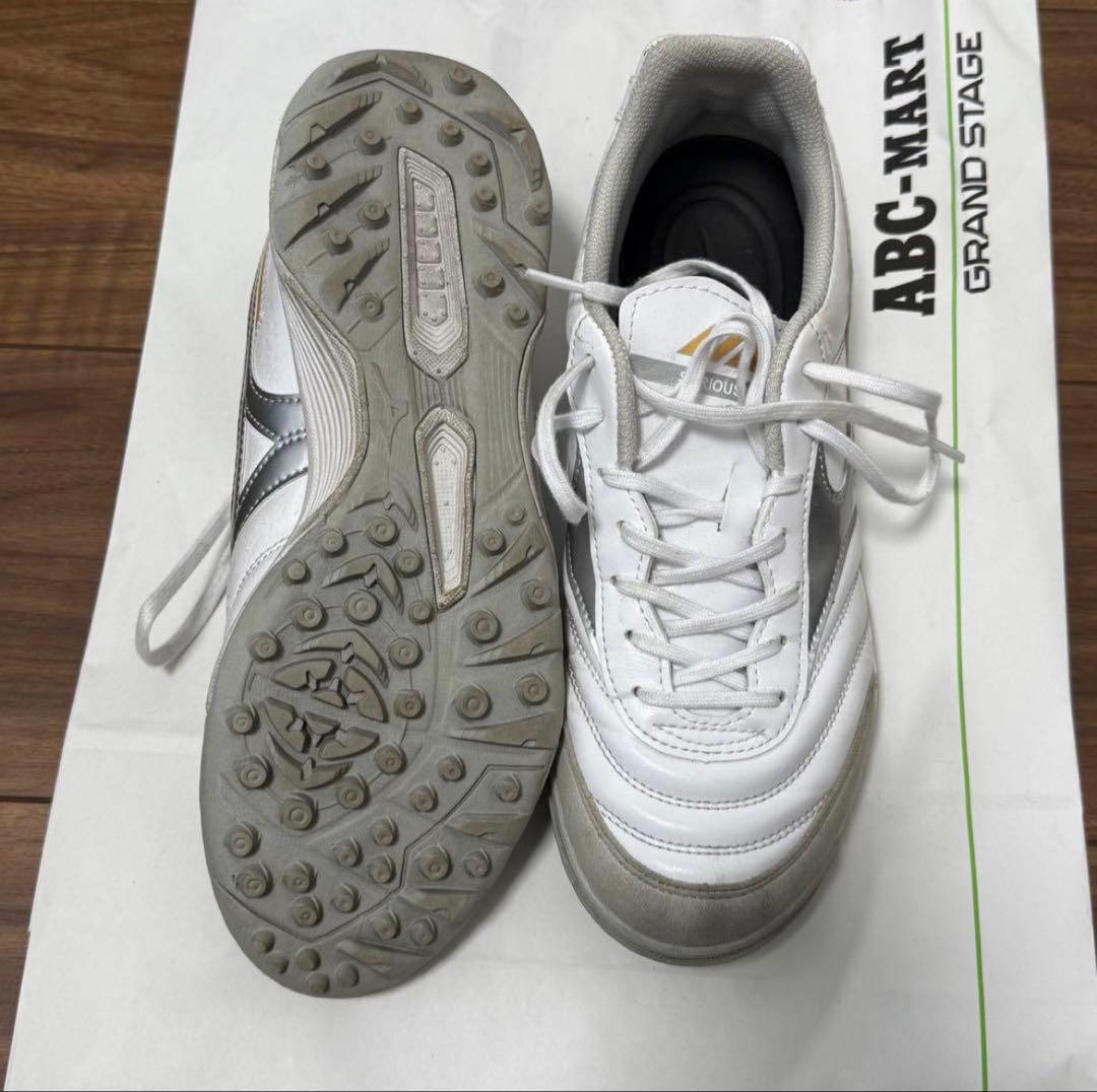 早い者勝ち‼️ミズノモレリアサラ クラシックTF トレシュー25.5cm