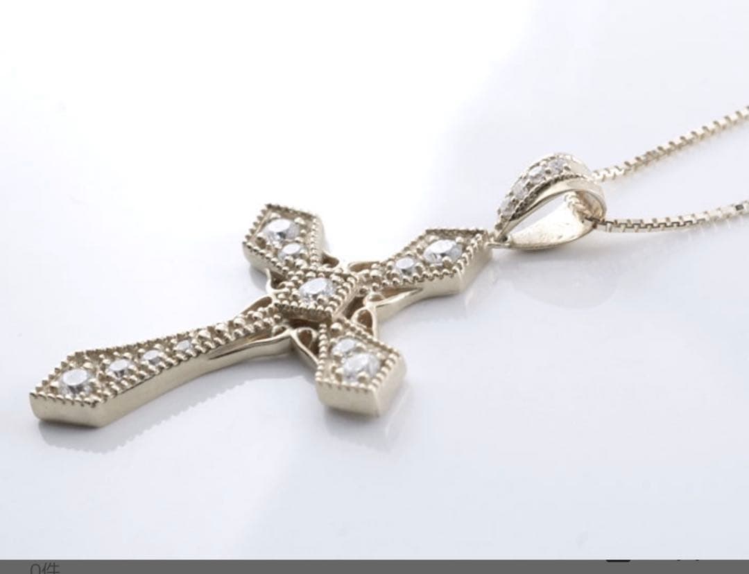 定価23万　宝石天然ダイヤモンド15pcs 0.50ct クロス ペンダント